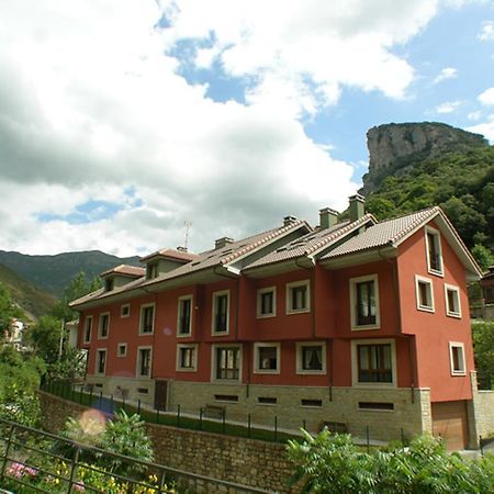 Apartamentos Puente La Molina Carrena de Cabrales Rum bild