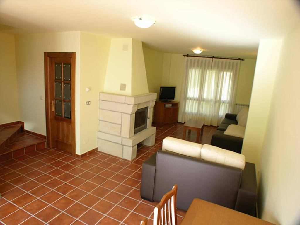 Apartamentos Puente La Molina Carrena de Cabrales Exteriör bild