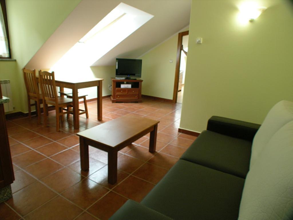 Apartamentos Puente La Molina Carrena de Cabrales Rum bild